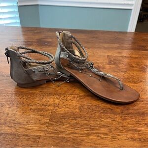 Jellypop Elvie gladiator metallic fringe sandal with ankle strap size 7